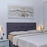 Leonida شقة *