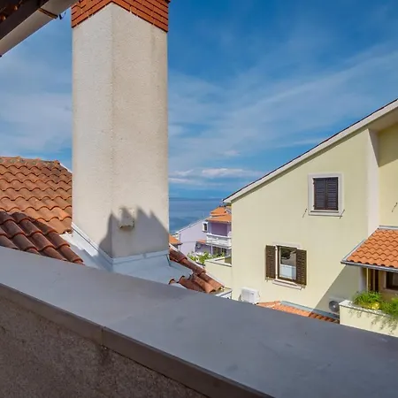 Apartment Leonida *