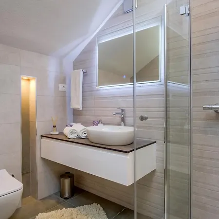 Apartman Leonida