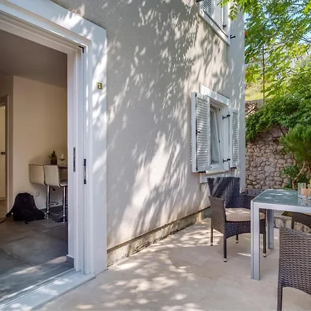 Appartement Leonida *