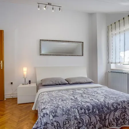 Leonida * Mali Lošinj